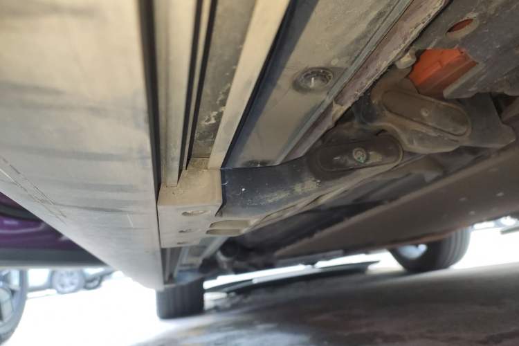 Used Li Auto L8 2023 Max model Left Side Sill