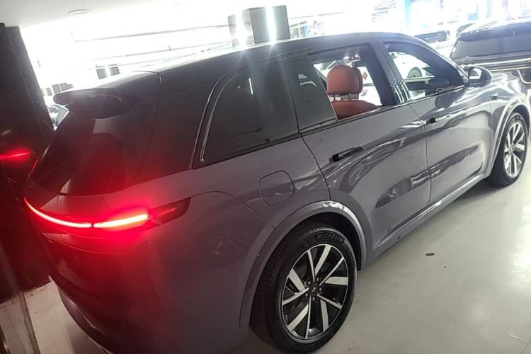 Used Li Auto L8 2023 Pro Model Rear