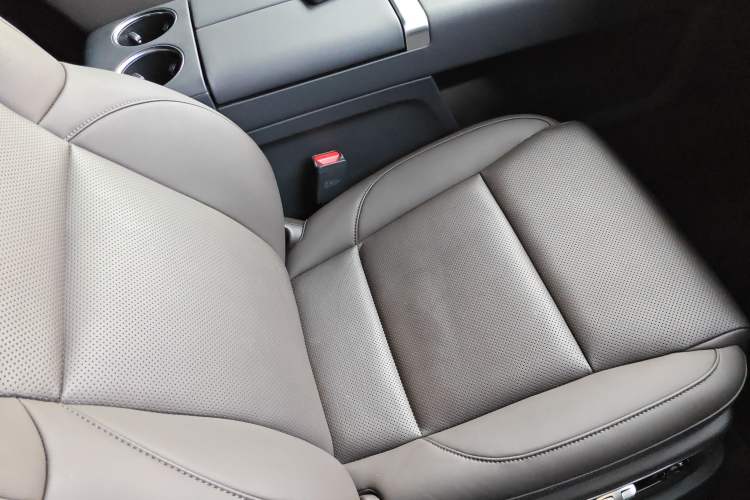 Used Li Auto L8 2023 Pro Model Right Front Seat