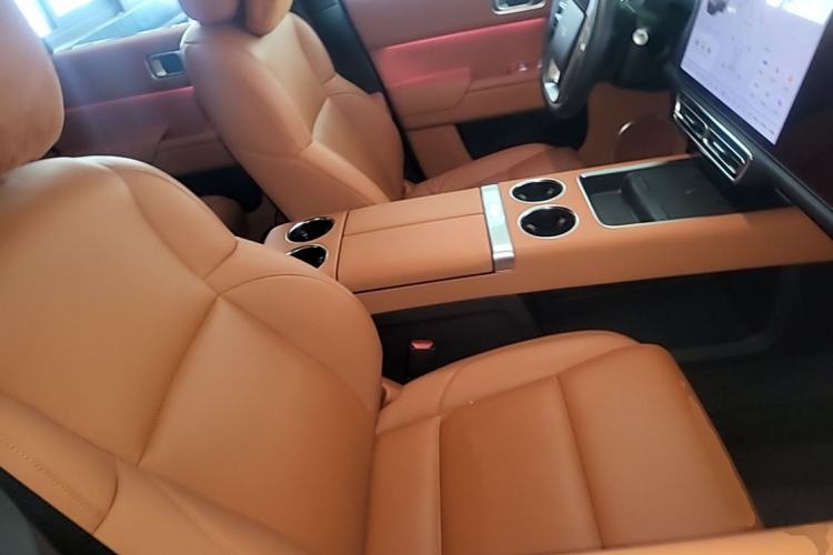 Used Li Auto L8 2023 Pro Model Right Front Seat