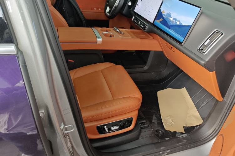 Used Li Auto L8 2023 Pro Model Right Front Seat