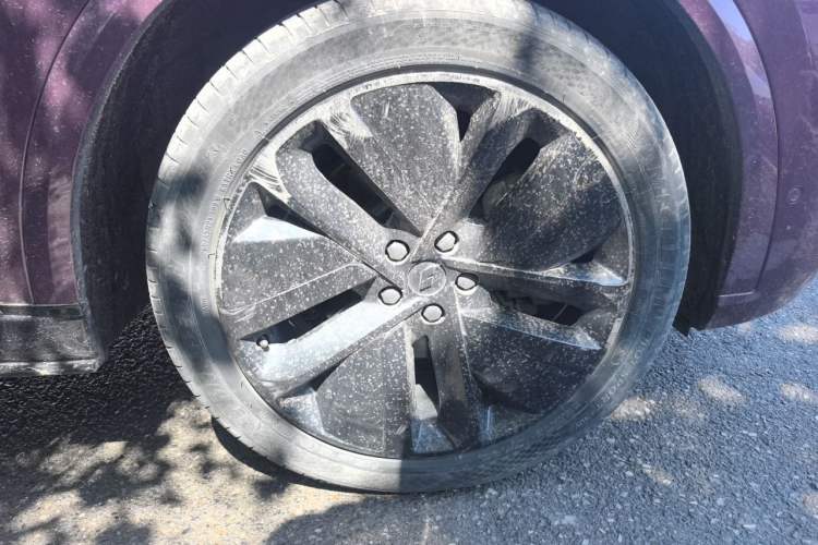 Used Li Auto L8 2023 Max model Right Front Wheel Hub