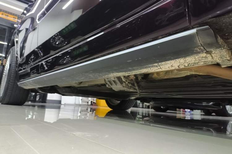 Used Li Auto L8 2023 Max model Right Side Sill