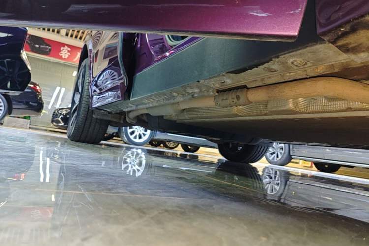 Used Li Auto L8 2023 Air model Right Side Sill