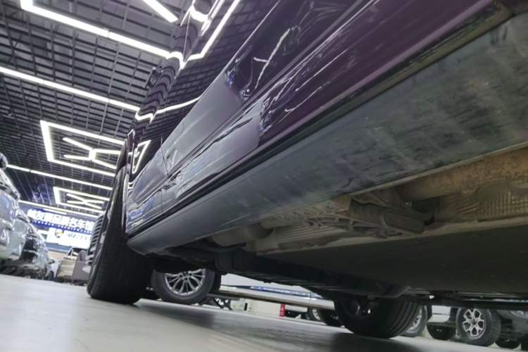Used Li Auto L8 2023 Pro Model Right Side Sill