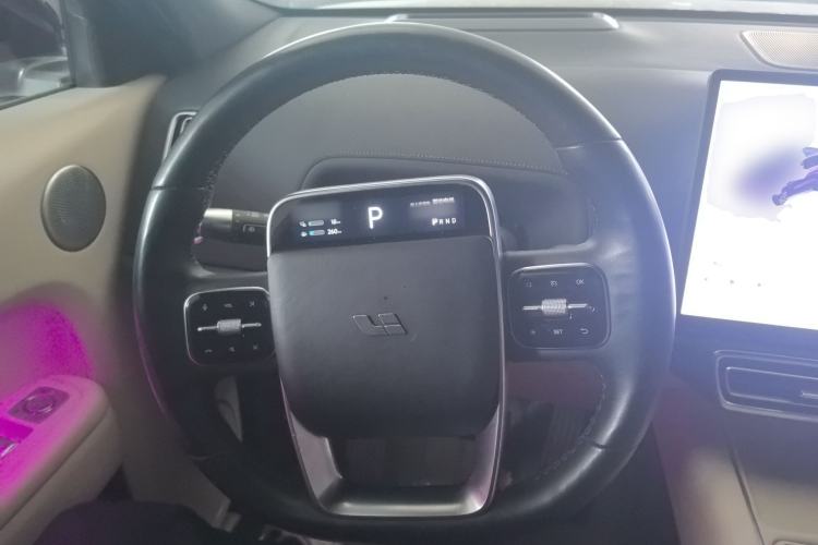 Used Li Auto L8 2023 Pro Model Steering Wheel
