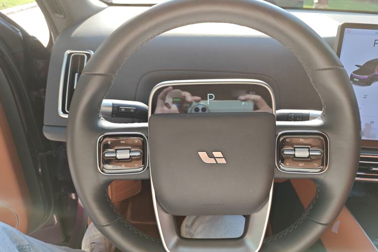 Used Li Auto L8 2023 Pro Model Steering Wheel