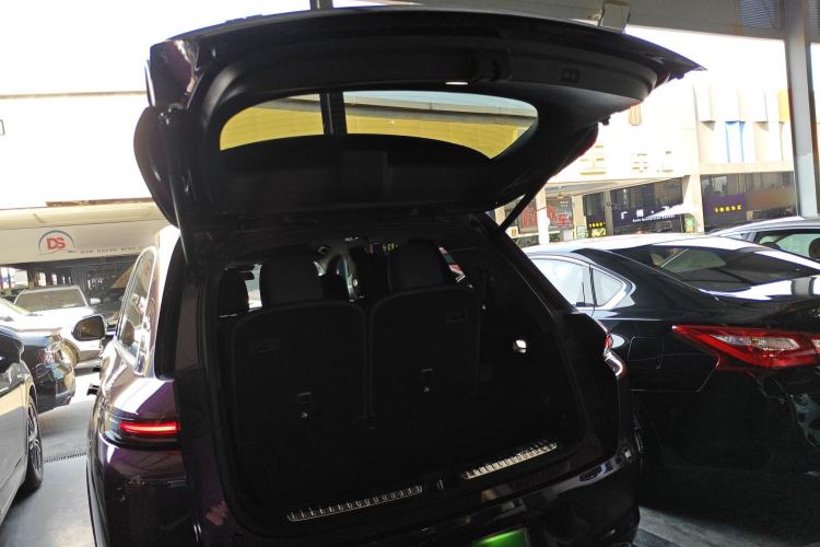 Used Li Auto L8 2023 Pro Model Trunk