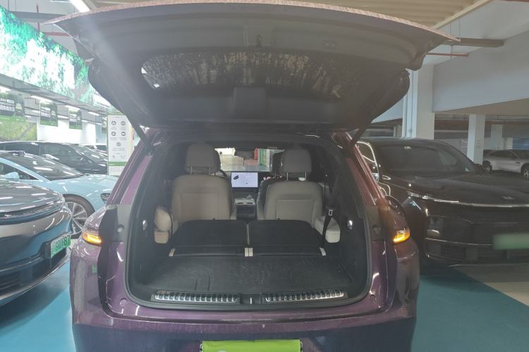 Used Li Auto L8 2023 Pro Model Trunk