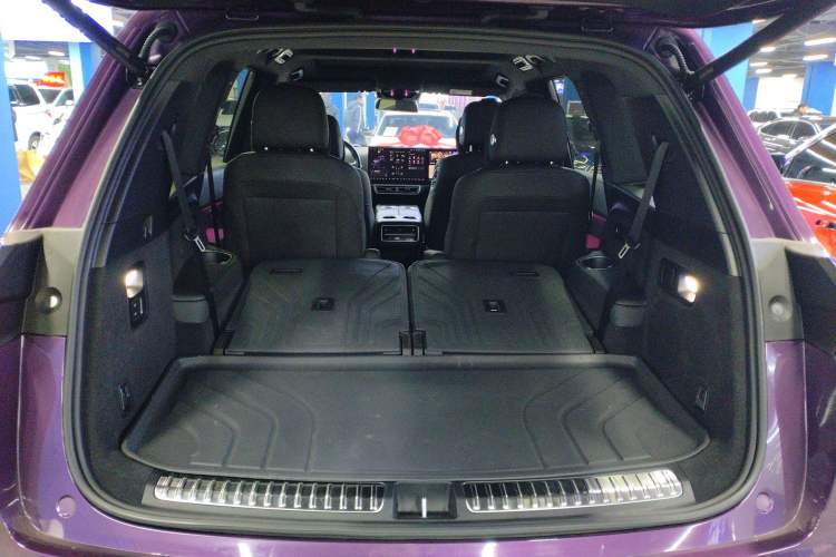 Used Li Auto L8 2023 Air model Trunk