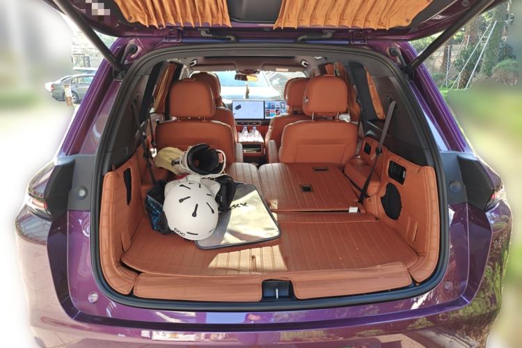 Used Li Auto L8 2023 Pro Model Trunk