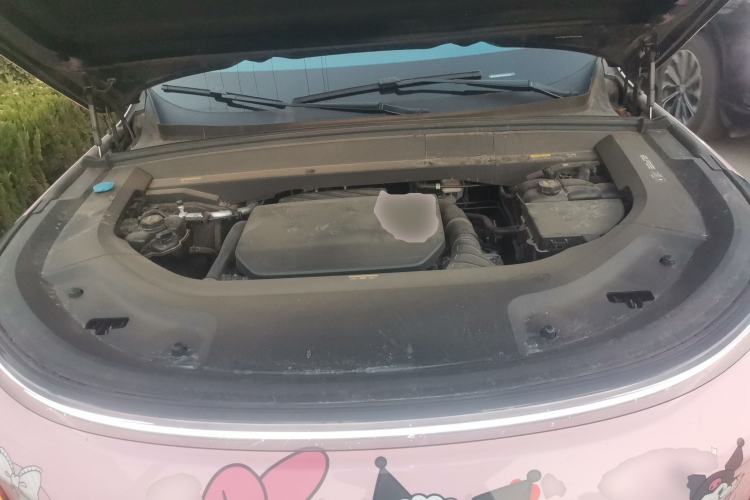 Used Li Auto L8 2023 Pro Model Engine Bay