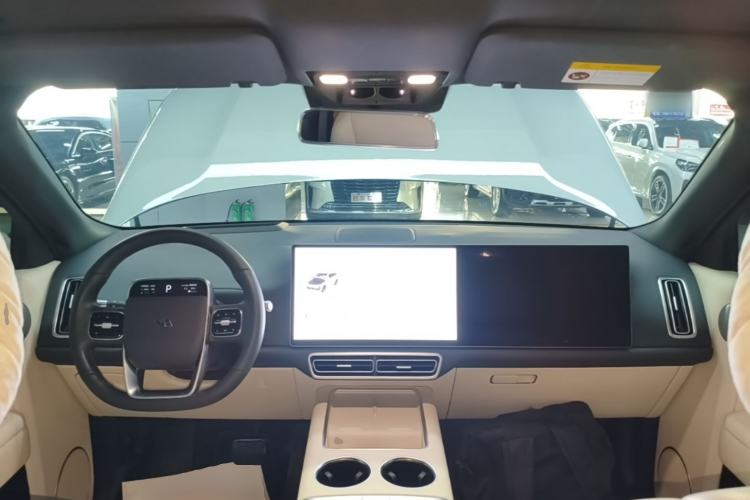 Used Li Auto L8 2023 Air model Center Console