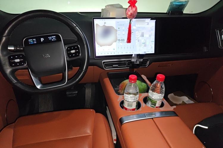 Used Li Auto L8 2023 Pro Model Center Console