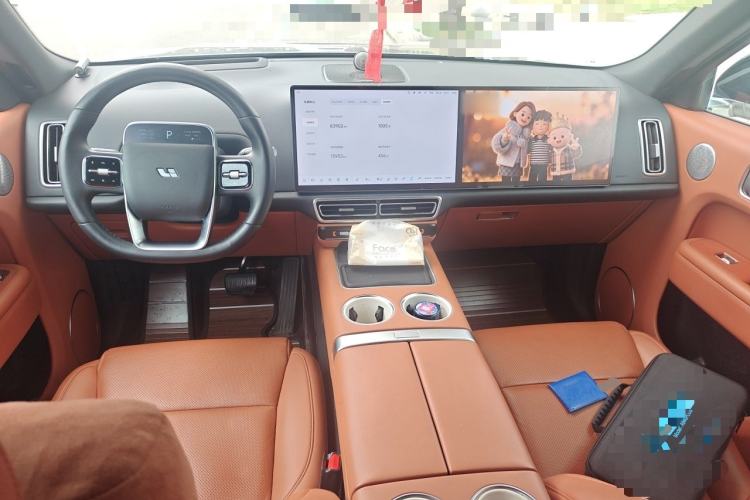 Used Li Auto L8 2023 Pro Model Center Console