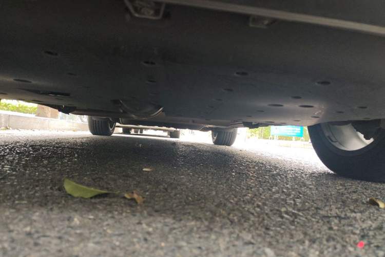 Used Li Auto L8 2023 Pro Model Chassis Front