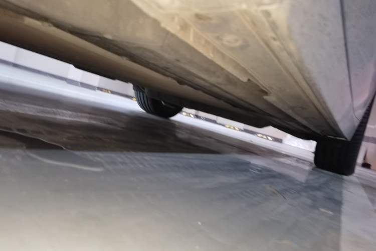 Used Li Auto L8 2023 Pro Model Chassis Front Left