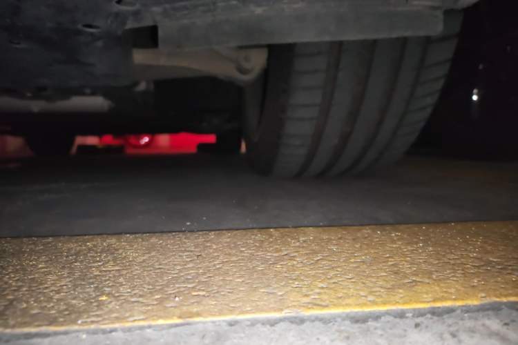 Used Li Auto L8 2023 Max model Chassis Front Left
