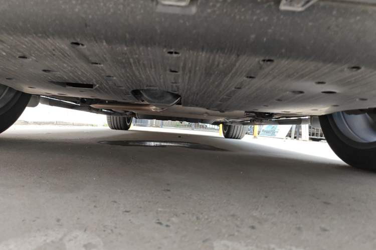 Used Li Auto L8 2023 Pro Model Chassis Front