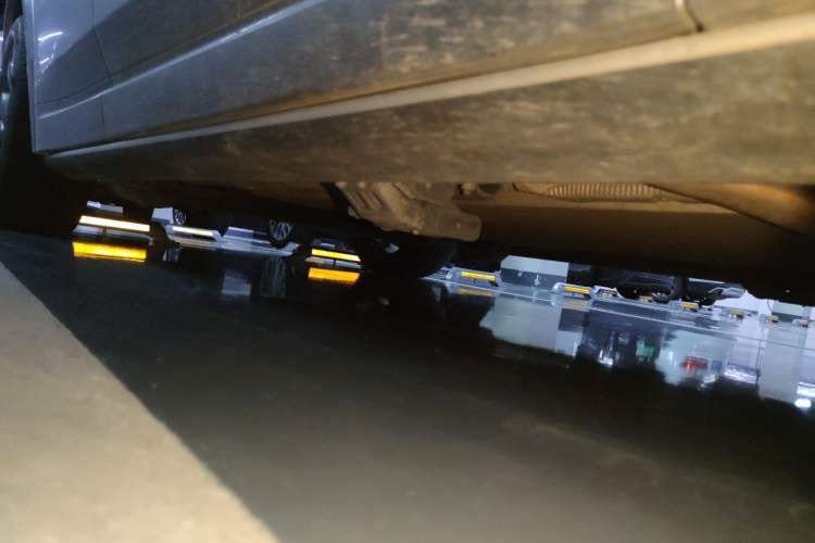 Used Li Auto L8 2023 Pro Model Chassis Front Right