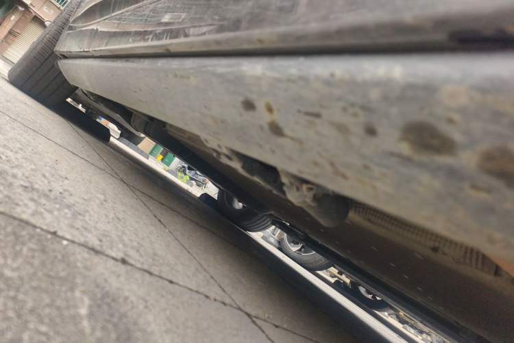 Used Li Auto L8 2023 Pro Model Chassis Front Right
