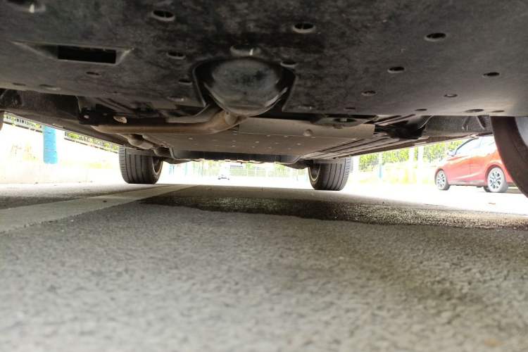 Used Li Auto L8 2023 Pro Model Chassis Front