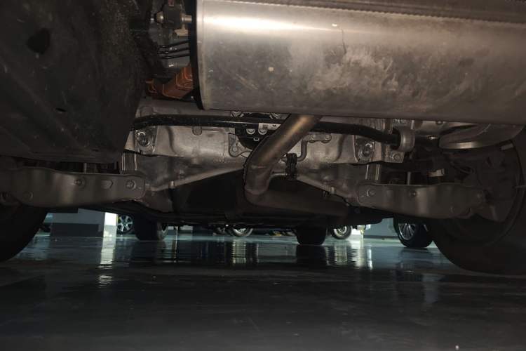 Used Li Auto L8 2023 Pro Model Chassis Rear