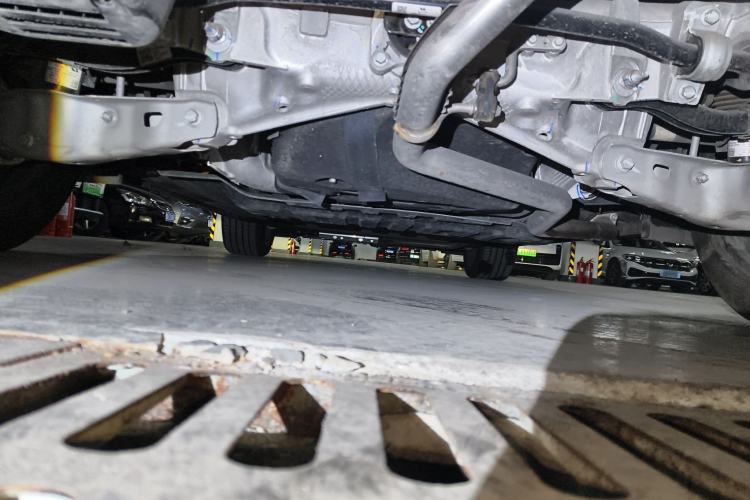 Used Li Auto L8 2023 Pro Model Chassis Rear