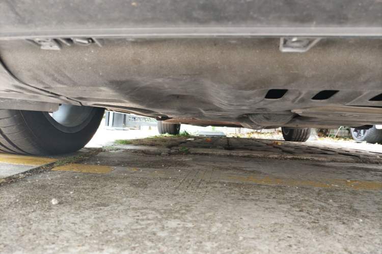 Used Li Auto L8 2023 Pro Model Chassis Rear