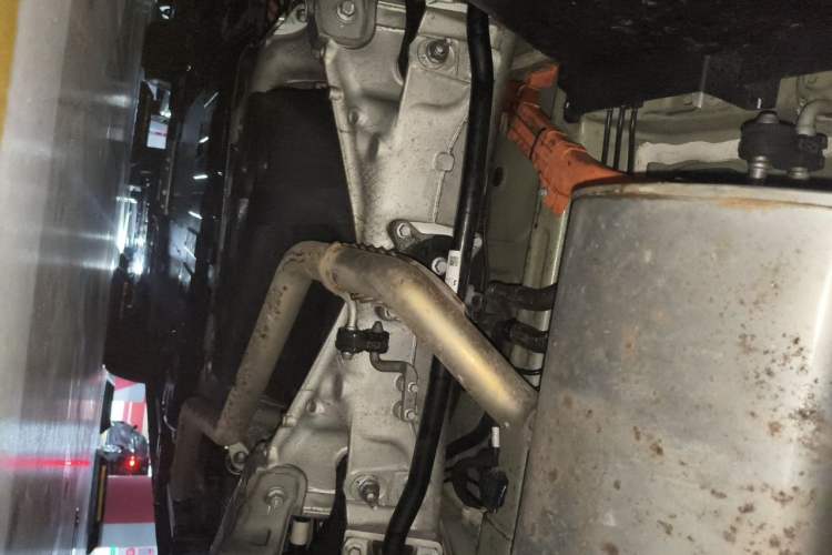 Used Li Auto L8 2023 Pro Model Chassis Rear