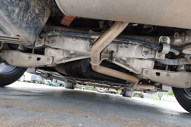 Used Li Auto L8 2023 Pro Model Chassis Rear