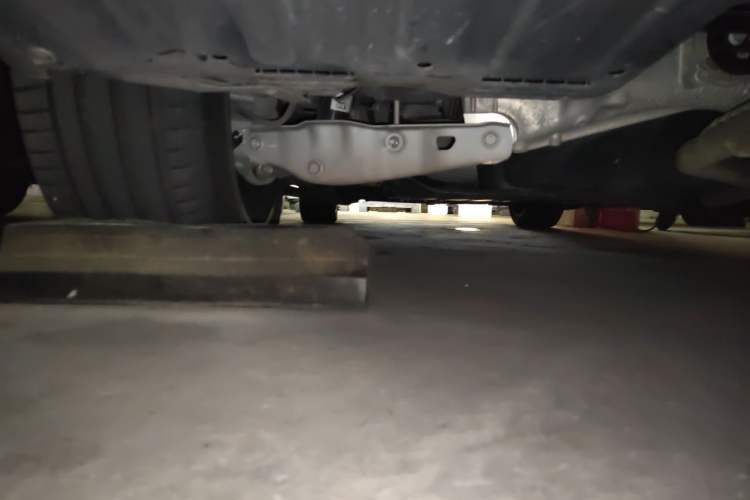 Used Li Auto L8 2023 Max model Chassis Rear Left
