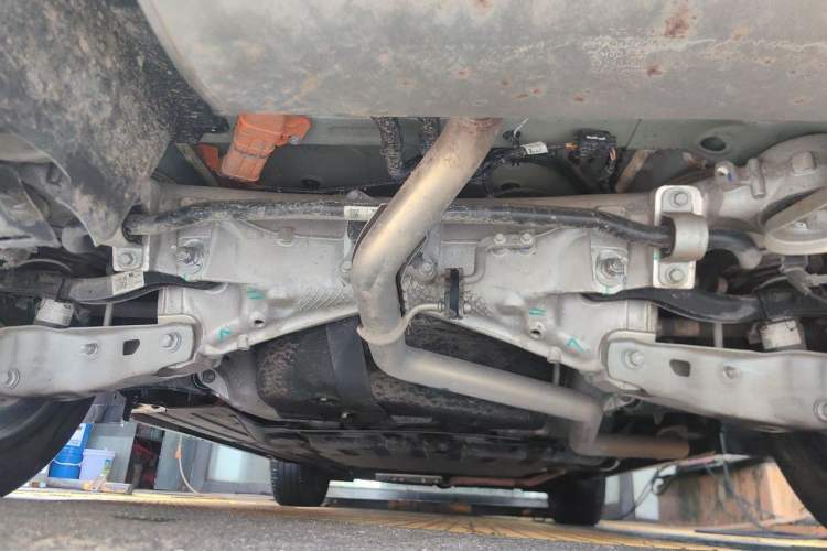 Used Li Auto L8 2023 Pro Model Chassis Rear