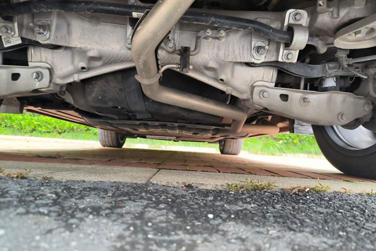 Used Li Auto L8 2023 Pro Model Chassis Rear