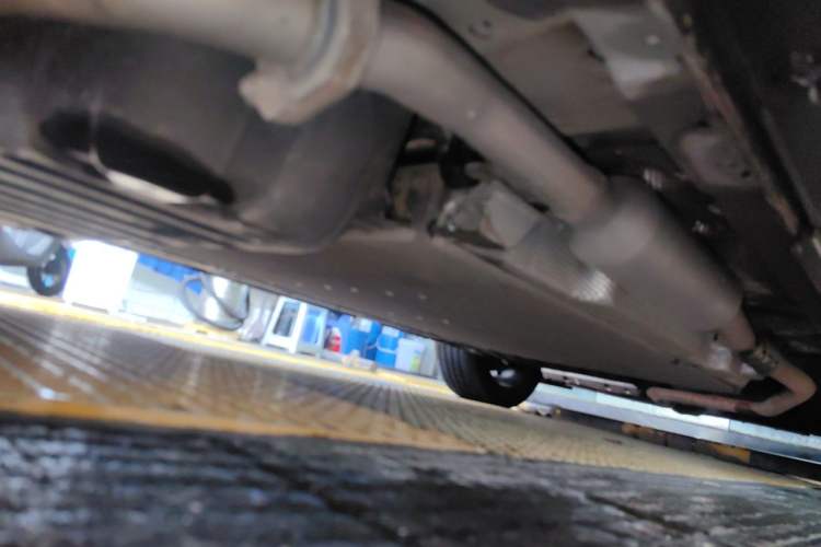 Used Li Auto L8 2023 Pro Model Chassis Rear Right