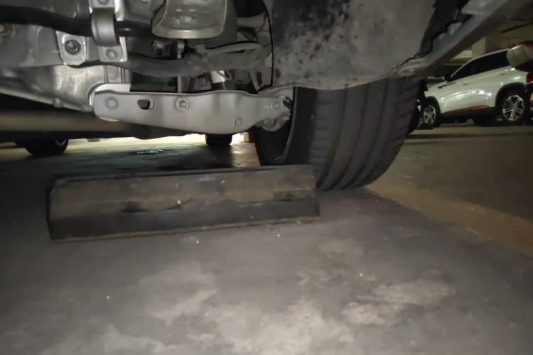 Used Li Auto L8 2023 Max model Chassis Rear Right