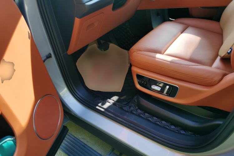 Used Li Auto L8 2023 Max model Driver Seat