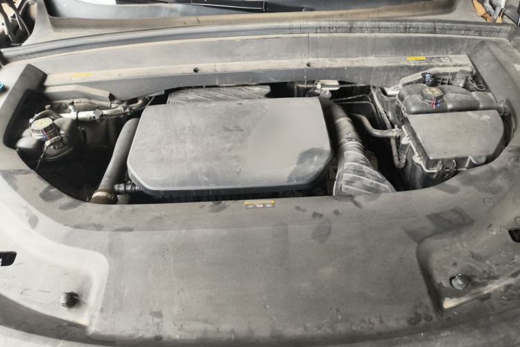 Used Li Auto L8 2023 Pro Model Engine Bay