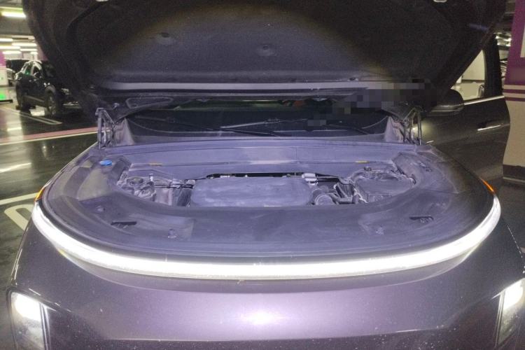 Used Li Auto L8 2023 Pro Model Engine Bay