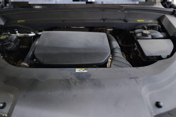 Used Li Auto L8 2023 Pro Model Engine Bay