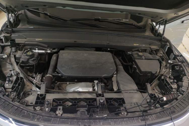 Used Li Auto L8 2023 Air model Engine Bay