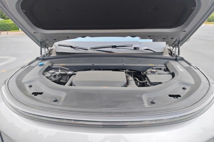 Used Li Auto L8 2023 Air model Engine Bay