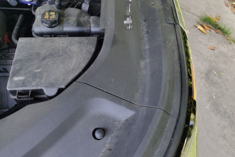 Used Li Auto L8 2023 Max model Engine Bay Left