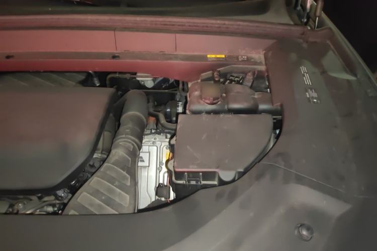 Used Li Auto L8 2023 Max model Engine Bay Left