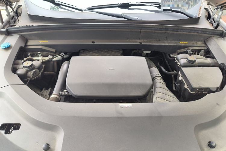 Used Li Auto L8 2023 Pro Model Engine Bay