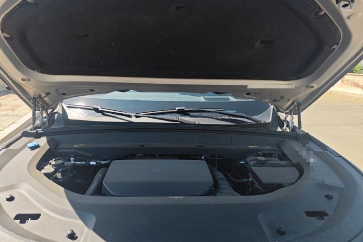 Used Li Auto L8 2023 Air model Engine Bay
