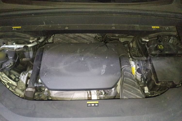 Used Li Auto L8 2023 Pro Model Engine Bay