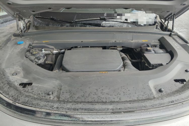 Used Li Auto L8 2023 Pro Model Engine Bay