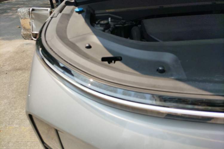 Used Li Auto L8 2023 Pro Model Engine Bay Right