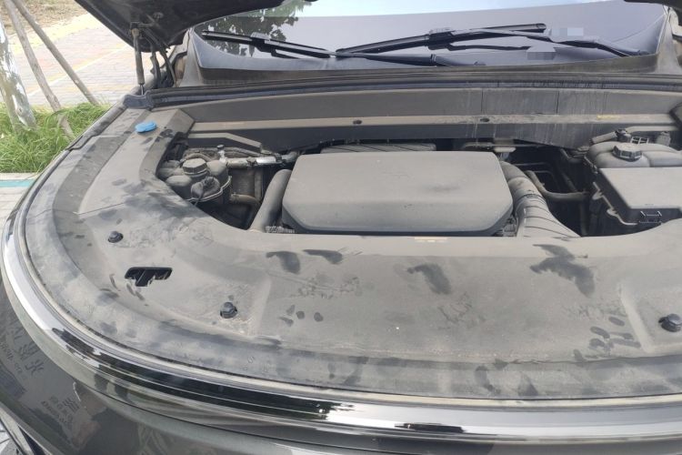 Used Li Auto L8 2023 Pro Model Engine Bay Right